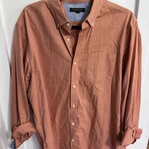 Banana Republic Men's Terracotta Button-Down Shirt